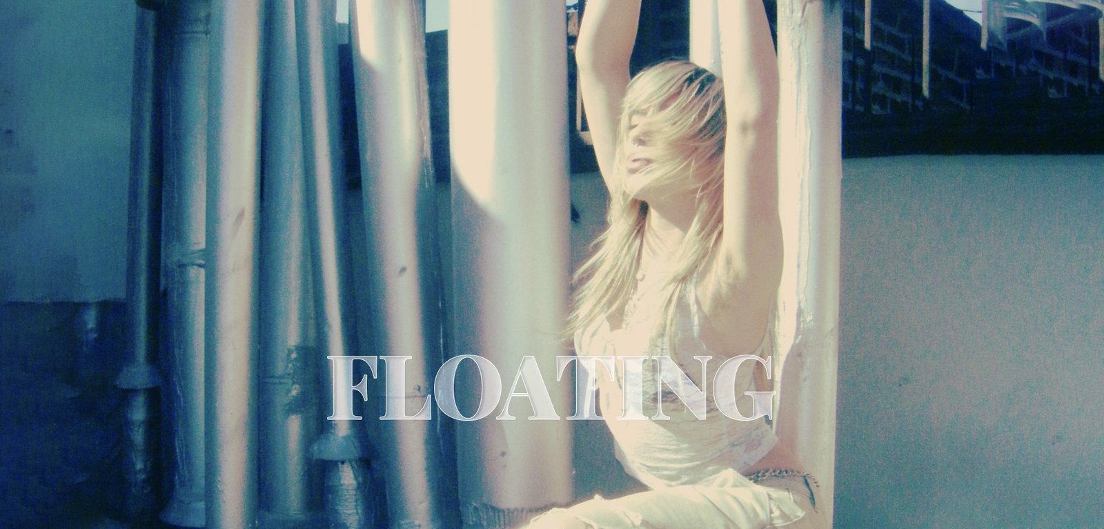 oriana nash floating